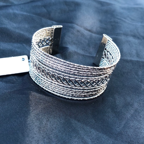 It’s Sense cuff bracelet - Picture 1 of 5